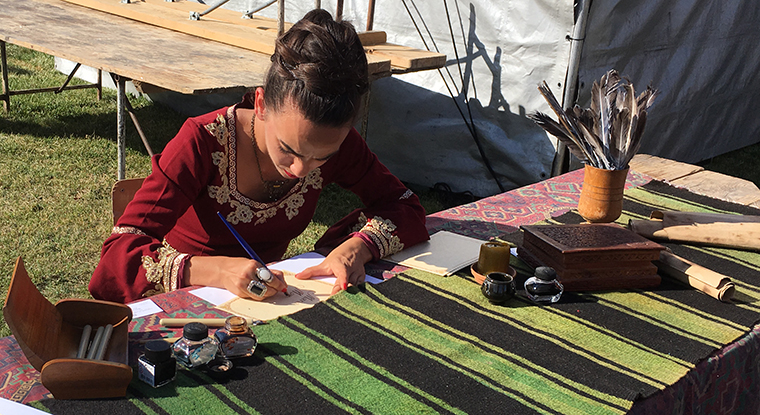 Sa naših manifestacija: Kaligrafija - reči satkane od prošlosti 8 Danica-Veselinovic-kaligrafija