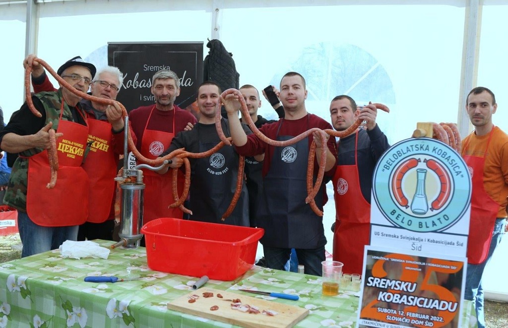 Održana osma gastro manifestacija Beloblatska kobasica 8 Beloblatska kobasica