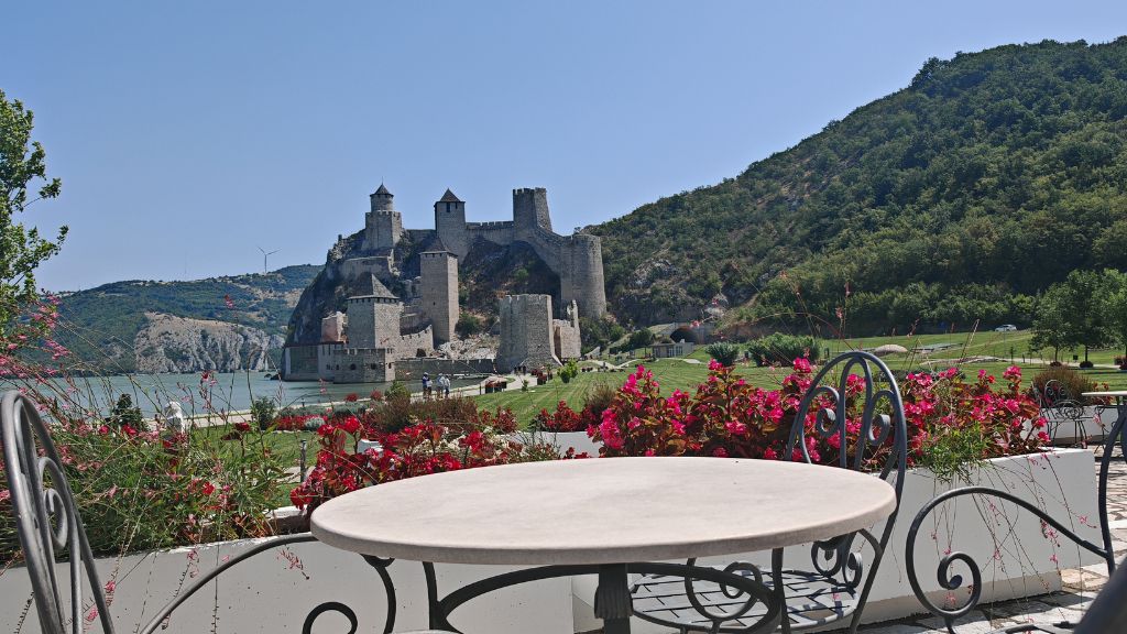Golubac u ritmu leta: završen 17. Sajam Dunava 11 tvrdjava golubacki grad